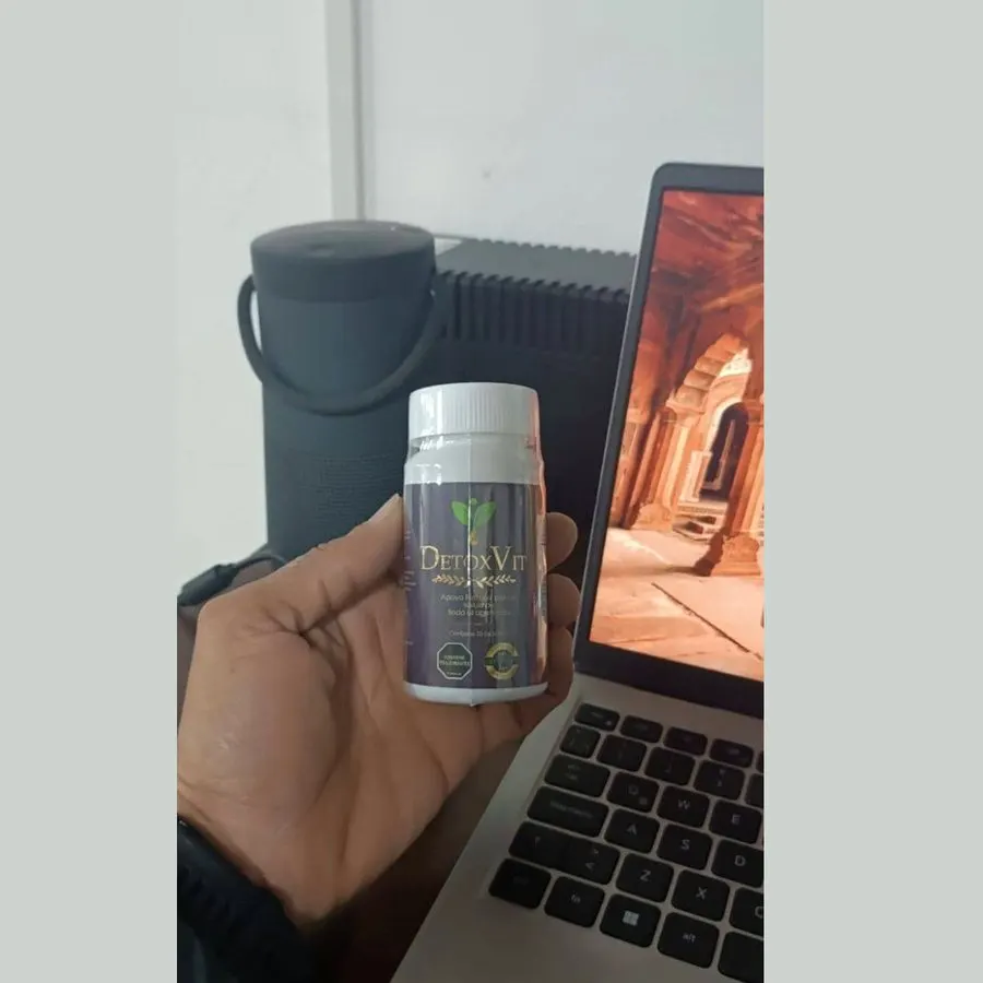 DetoxVit — foto del empaque