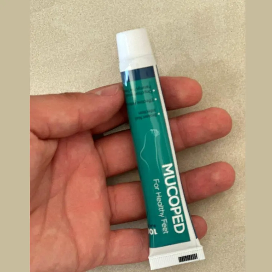 Mucoped — fotografia e paketimit
